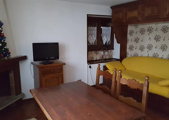 Aparthotel Maison Rosalp 3*