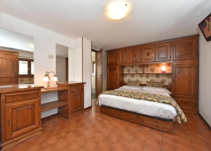 Maison Rosalp Aparthotel